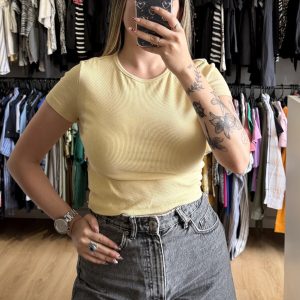 Remera HyM amarillo pastel