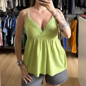 Blusa musculosa Indian verde
