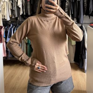 Polera fina hilo BAS marrón