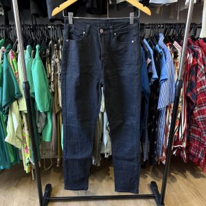 Jean Indian negro, skinny