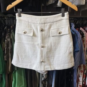 Short pollera Zara blanco con botones