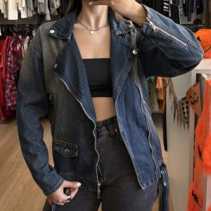 Campera Bershka de jean azul oscuro