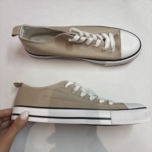 Championes Primark beige, nuevos sin uso