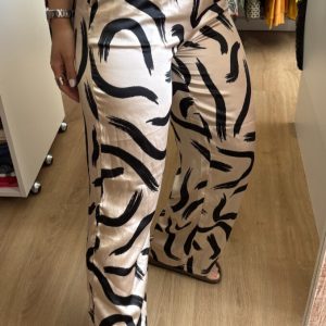 Pantalón JDY beige con negro