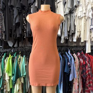 Vestido Sacramento terracota