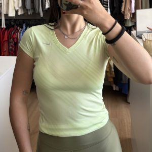 Remera Nike verde clarito