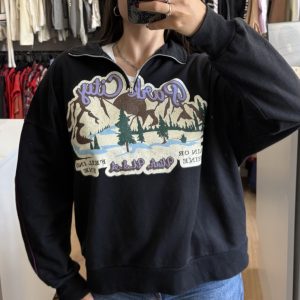 Buzo negro estampado