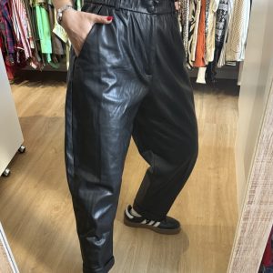 Pantalon Zara negro, cintura fruncida