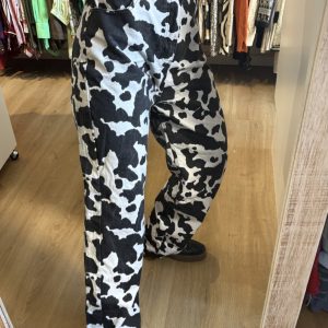 Jean Indian cow print blanco y negro