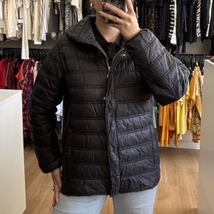 Campera de nylon negra Indian