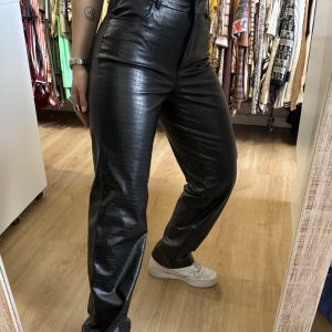 Pantalon Vero Moda negro, cuerina