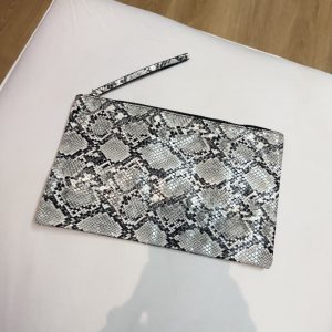 Sobre Vero Moda snake print