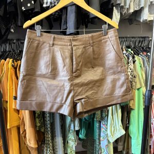 Short Shein marron de cuerina