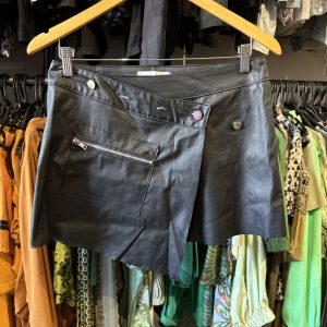 Pollera Queen and King negra con botones y cierre