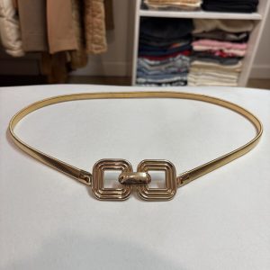 Cinturon dorado finito, tipo cadena