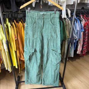 Pantalón de pana Bershka verde