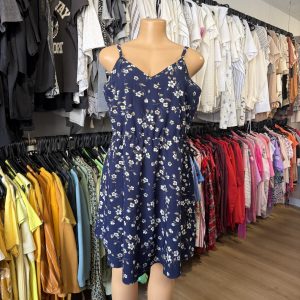 Vestido Shein azul con flores