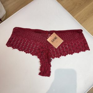 Colaless Shine x Gótica nuevo con etiqueta