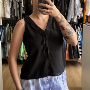 Blusa musculosa negra