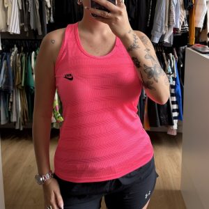 Musculosa Nike imitación rosa neón