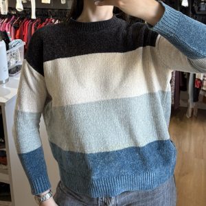 Buzo Indian negro, blanco, verde agua, azul marino