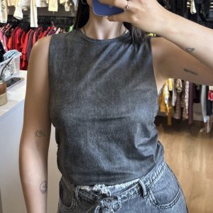 Musculosa Pimenton gris con negro