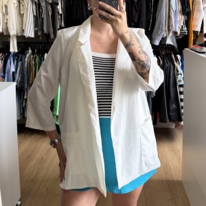 Blazer blanco nuevo con etiqueta