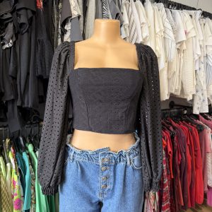 Blusa crop top A Collection negra