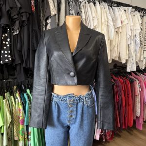 Blazer cuerina crop top Bluesteel nuevo con etiqueta