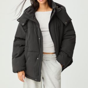 abrigos acolchados stradivarius