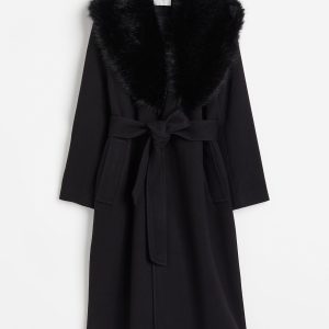 abrigos con cuello de pelo