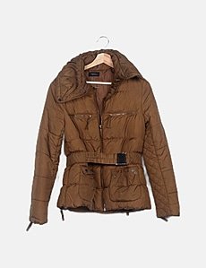 sfera plumiferos mujer